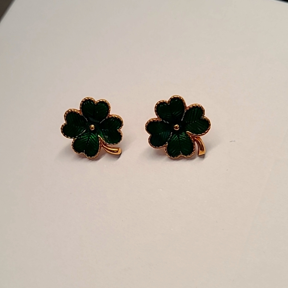Four leaf clover earrings